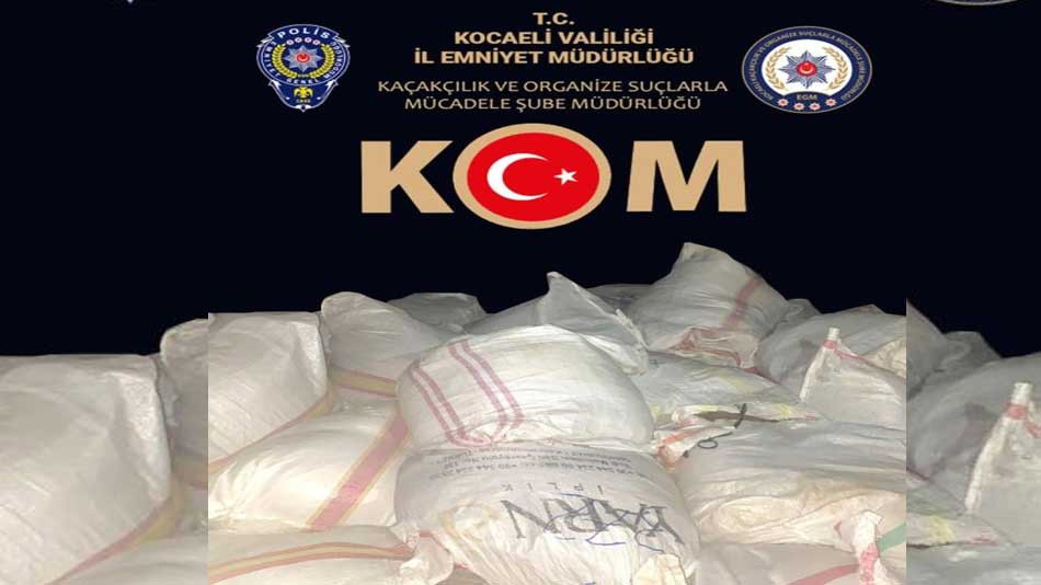 Kocaeli polisinden kaçakçılara 5 tonluk darbe